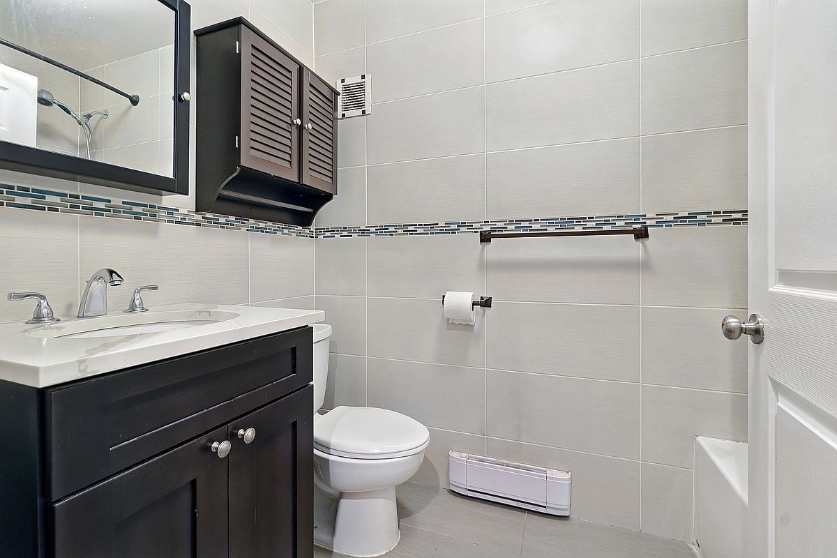 Real estate property located at 31-23 Crescent #1-D, Queens, Astoria, New York City, NY, US