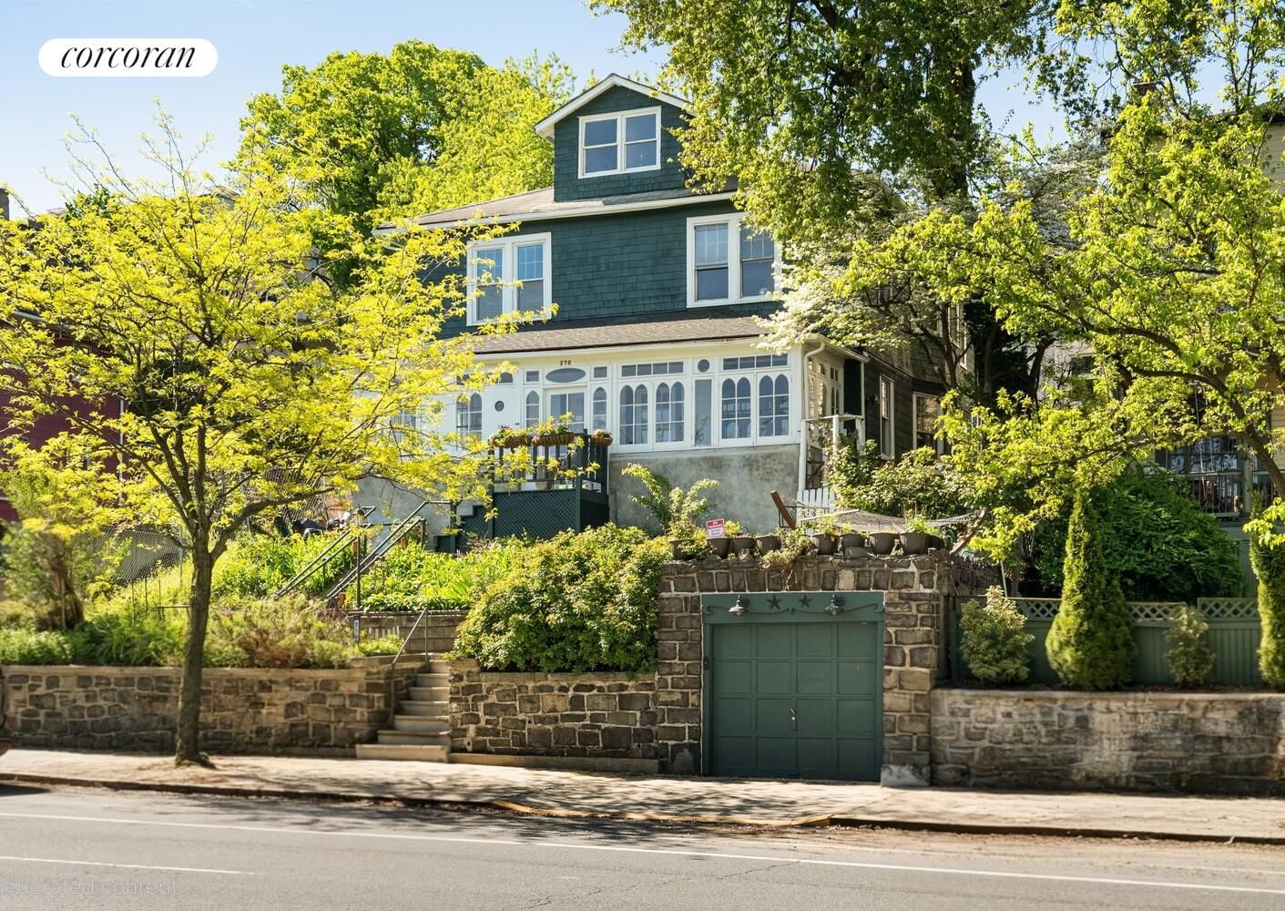 Real estate property located at 270 Richmond, Richmond, St. George, New York City, NY, US