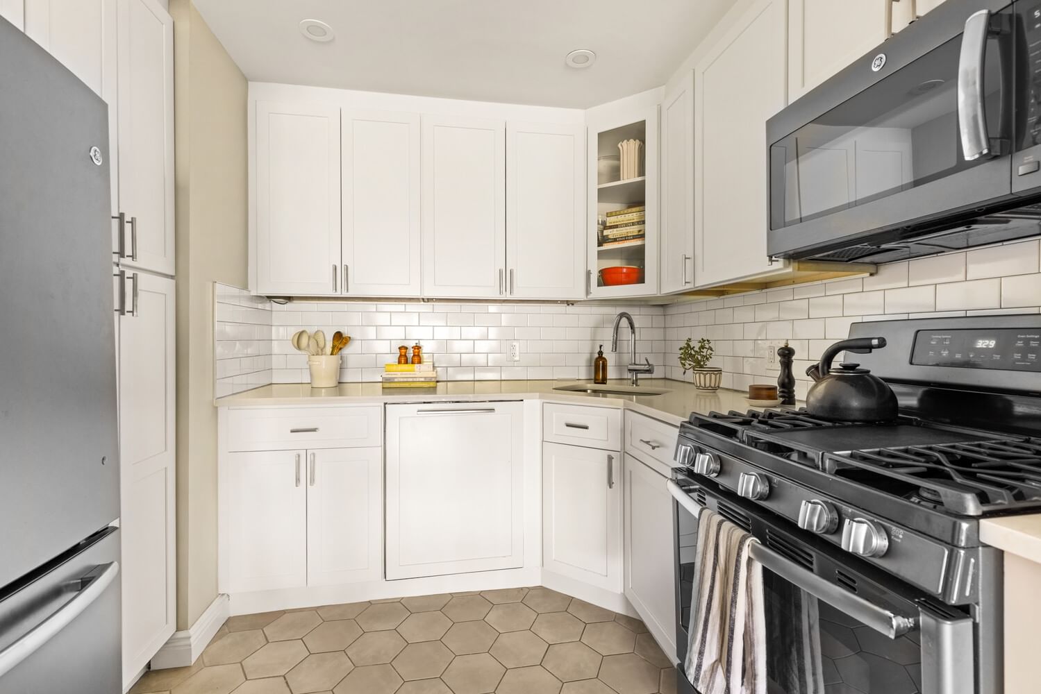 Real estate property located at 207 PROSPECT #3C, Kings, Windsor Terrace, New York City, NY, US
