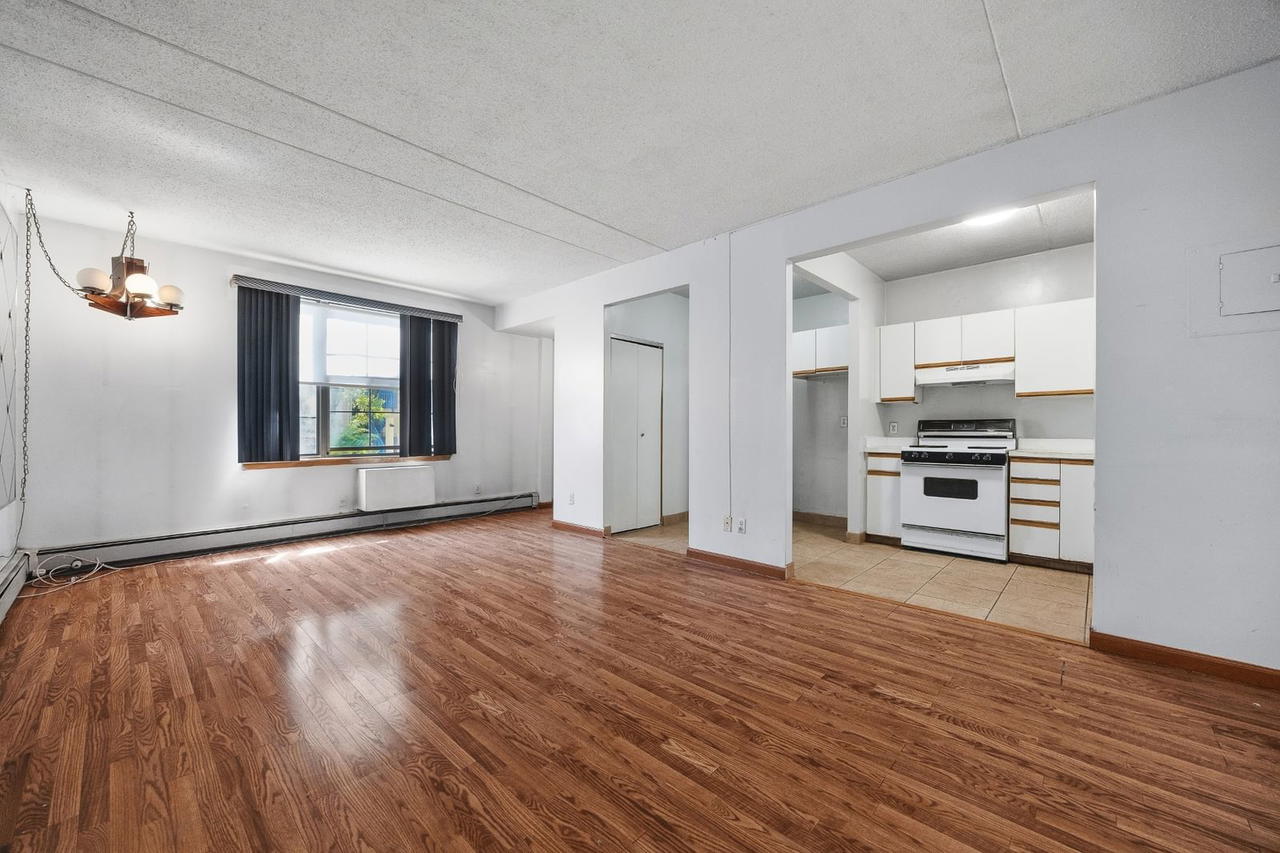 Real estate property located at 785 St Anns #23B, Bronx, Woodstock, New York City, NY, US