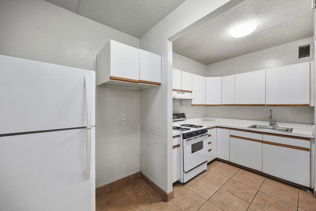 Real estate property located at 785 St Anns #23B, Bronx, Woodstock, New York City, NY, US