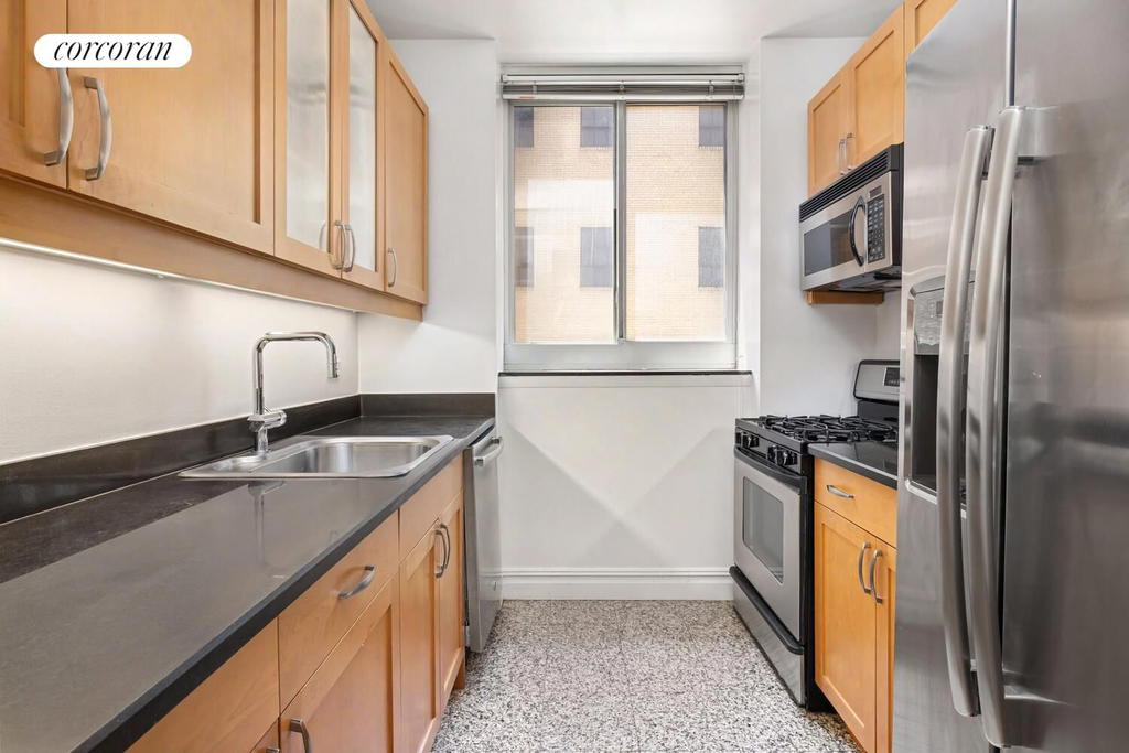Real estate property located at 401 60TH #4N, New York, Lenox Hill, New York City, NY, US