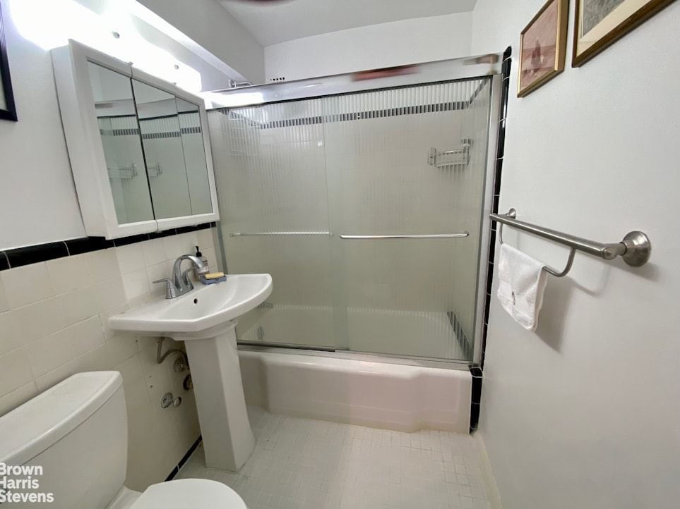 Real estate property located at 405 63RD #12N, New York, Lenox Hill, New York City, NY, US