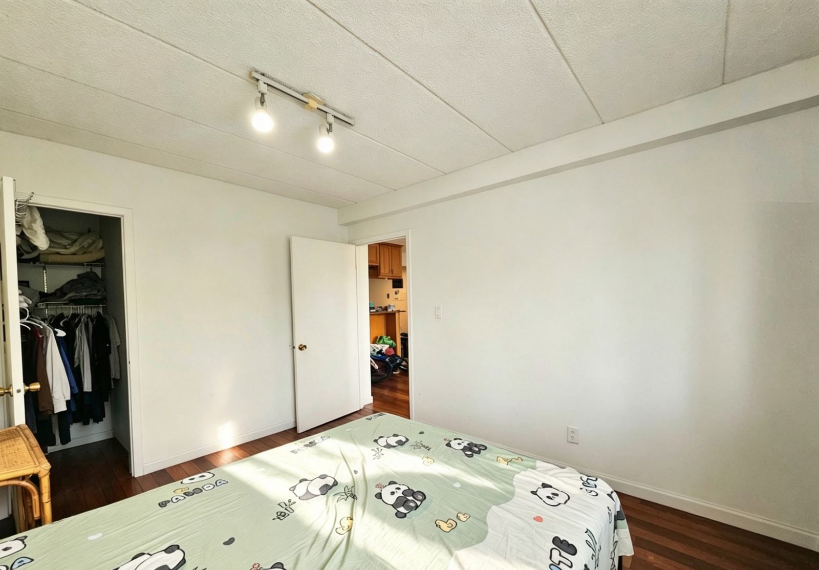Real estate property located at 76-01 113th #3C, Queens, Forest Hills, New York City, NY, US