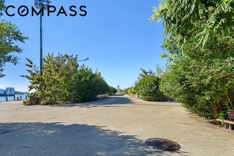 Real estate property located at 360 Furman #933, Kings, Brooklyn Heights, New York City, NY, US