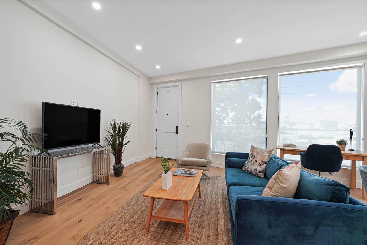 Real estate property located at 21-31 Shore #1F, Queens, Ditmars Steinway, New York City, NY, US