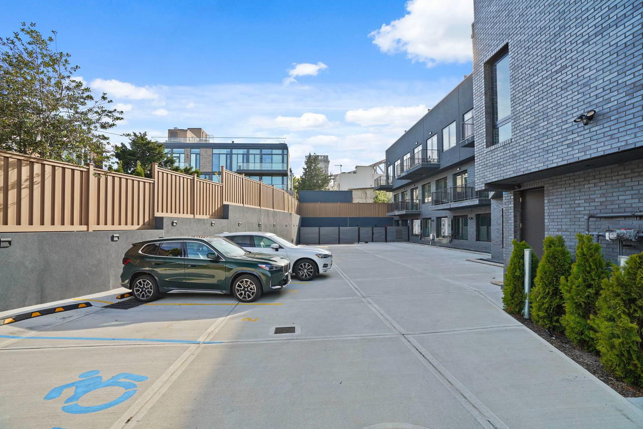 Real estate property located at 21-31 Shore #1F, Queens, Ditmars Steinway, New York City, NY, US