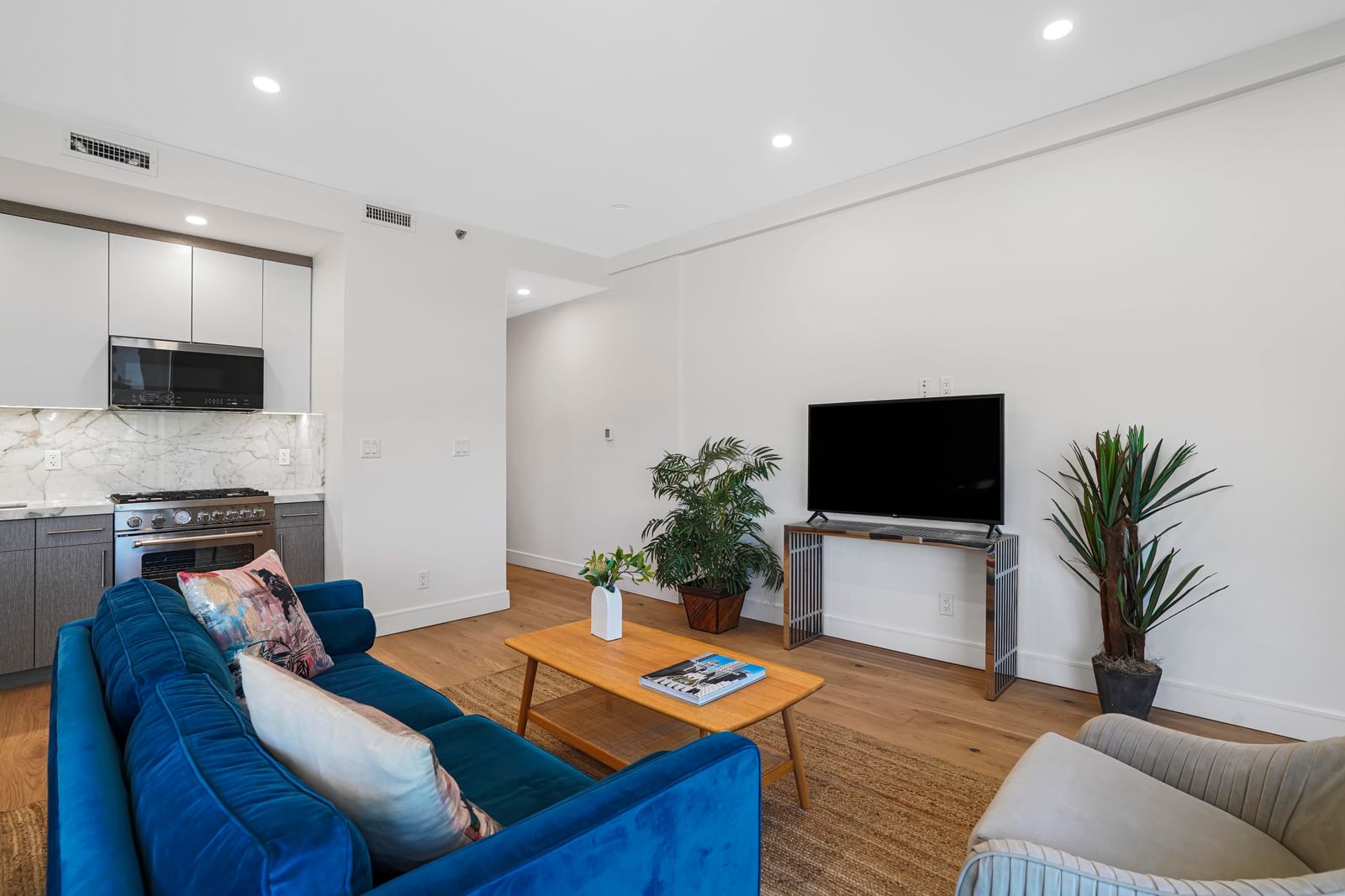 Real estate property located at 21-31 Shore #1F, Queens, Ditmars Steinway, New York City, NY, US