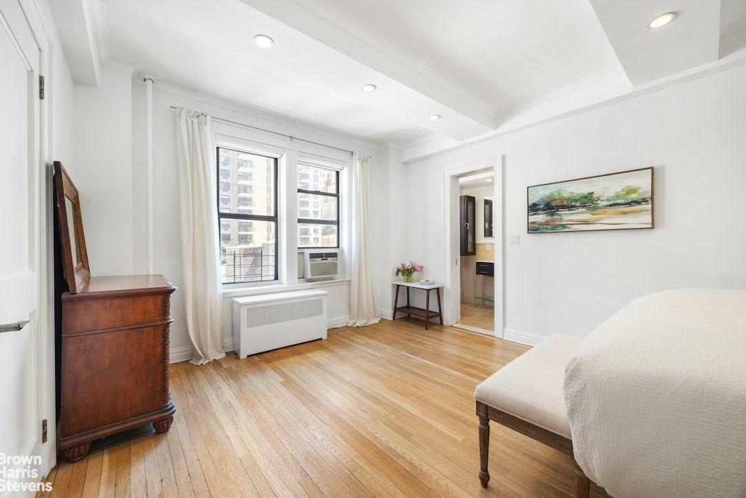 Real estate property located at 17 64TH #8EF, New York, Lincoln Square, New York City, NY, US