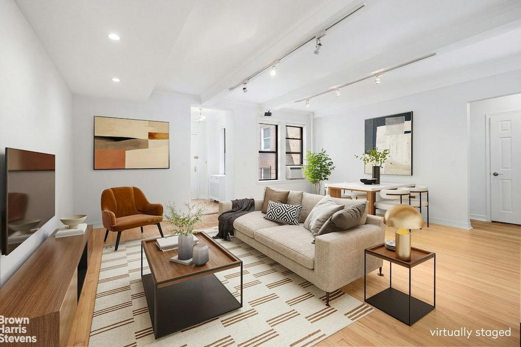 Real estate property located at 17 64TH #8EF, New York, Lincoln Square, New York City, NY, US