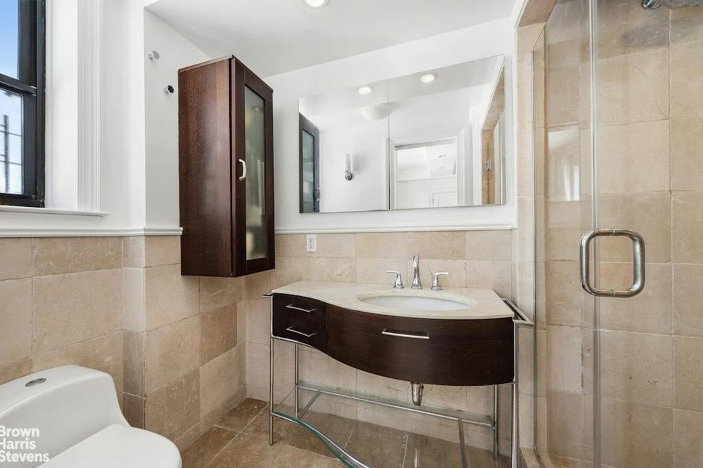 Real estate property located at 17 64TH #8EF, New York, Lincoln Square, New York City, NY, US