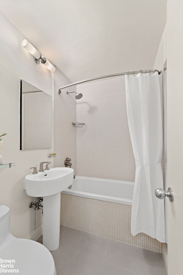 Real estate property located at 301 22ND #7S, New York, Gramercy Park, New York City, NY, US