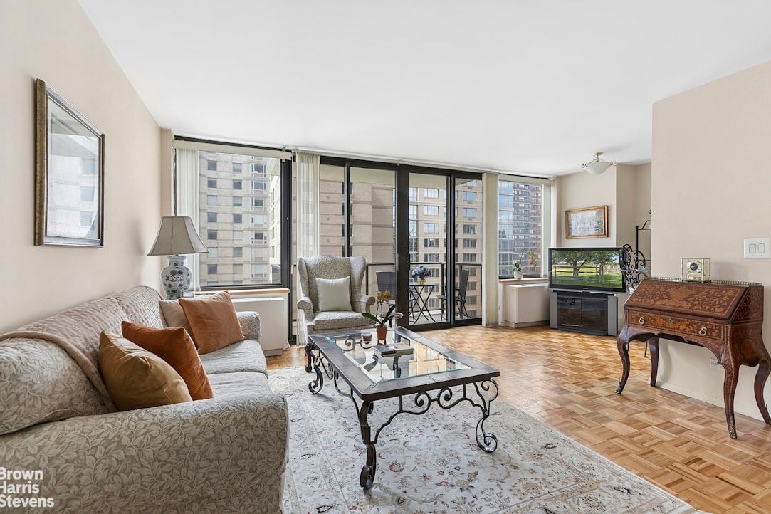 Real estate property located at 161 61ST #15H, New York, Lincoln Square, New York City, NY, US