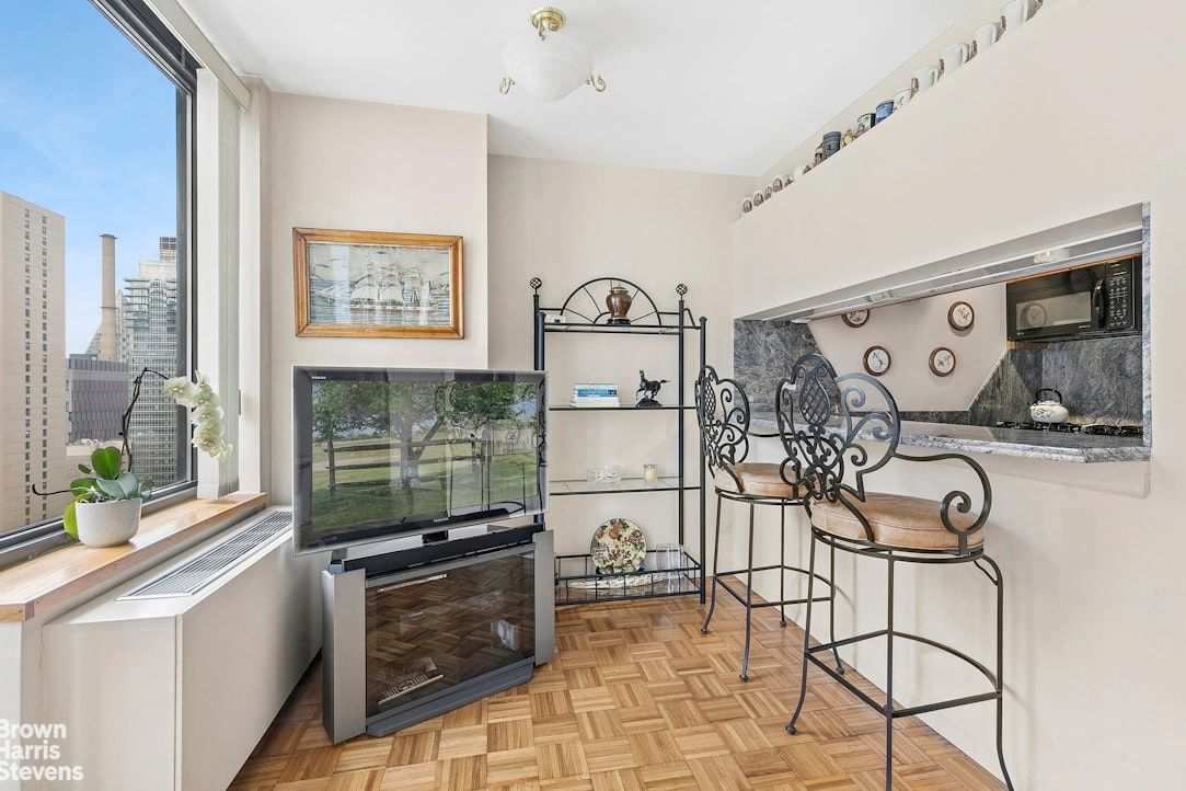 Real estate property located at 161 61ST #15H, New York, Lincoln Square, New York City, NY, US