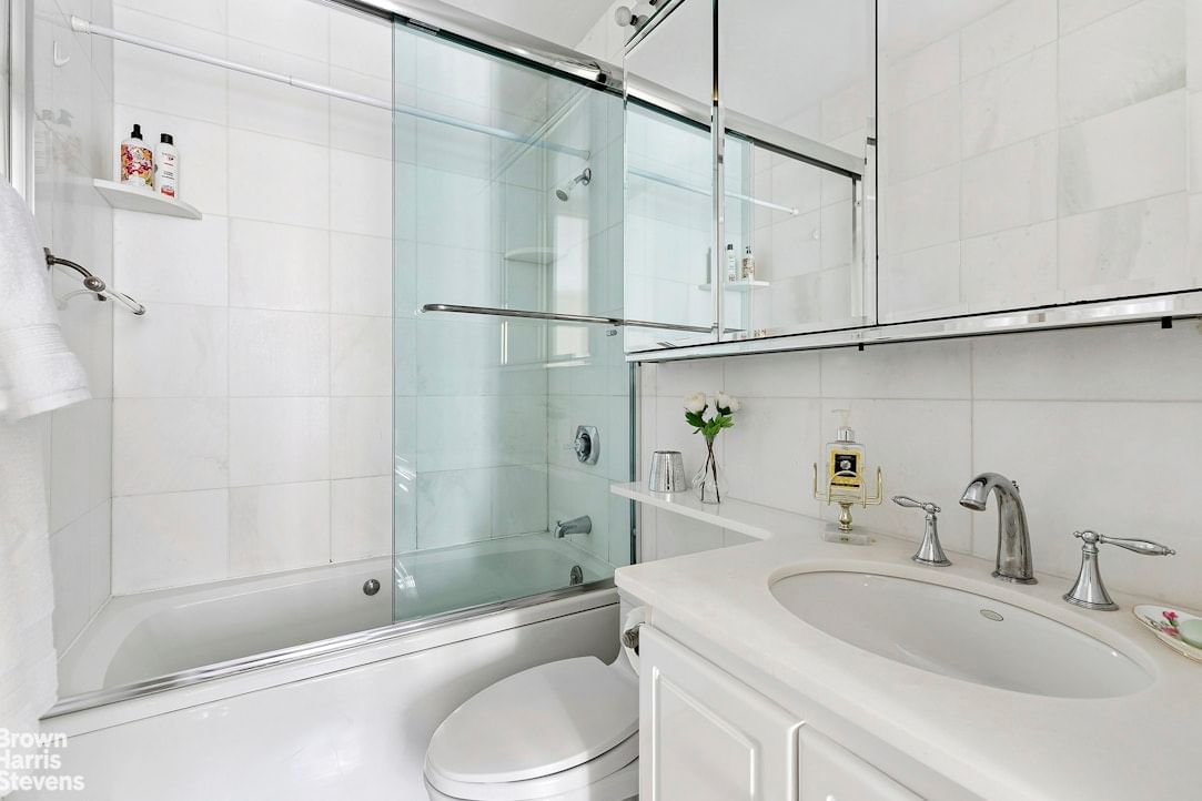Real estate property located at 161 61ST #15H, New York, Lincoln Square, New York City, NY, US