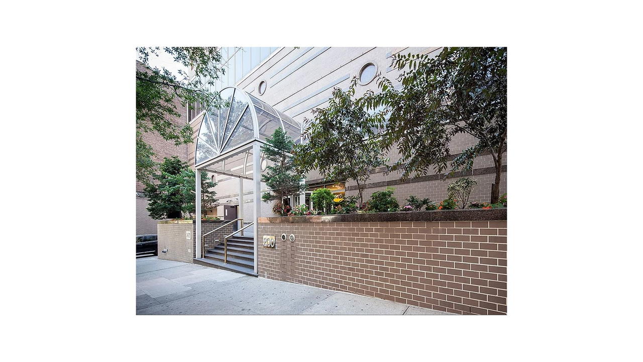 Real estate property located at 200 89TH #9B, New York, Yorkville, New York City, NY, US