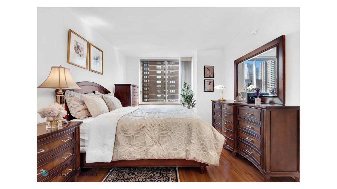 Real estate property located at 200 89TH #9B, New York, Yorkville, New York City, NY, US