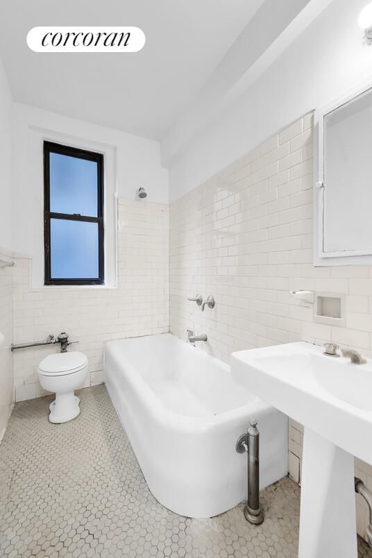 Real estate property located at 395 RIVERSIDE #3A, New York, Morningside Heights, New York City, NY, US