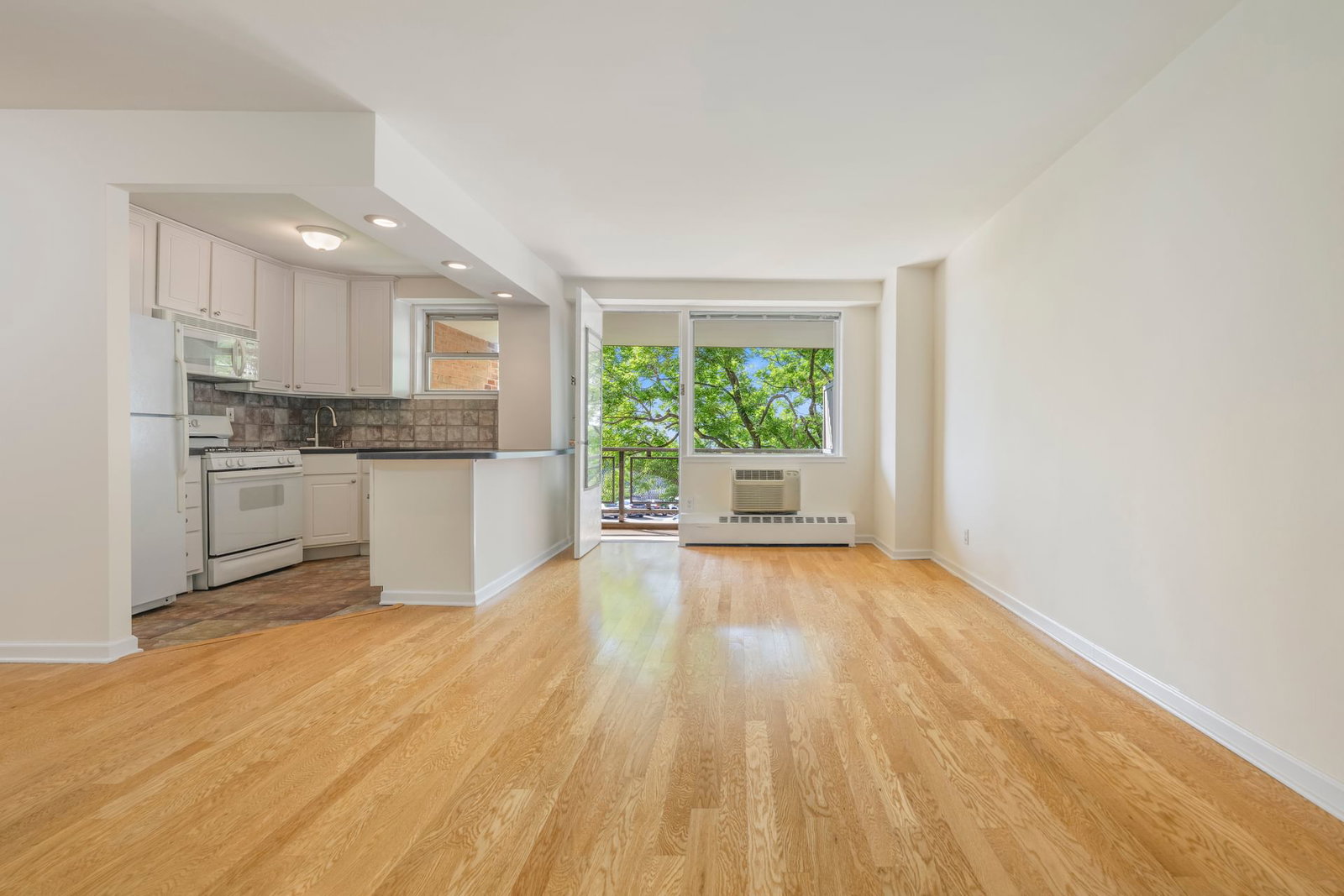 Real estate property located at 5800 ARLINGTON #3D, Bronx, North Riverdale, New York City, NY, US