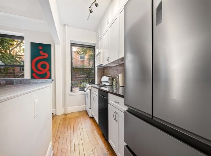 Real estate property located at 124 91st #2D, New York, Carnegie Hill, New York City, NY, US