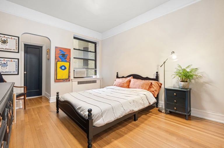 Real estate property located at 124 91st #2D, New York, Carnegie Hill, New York City, NY, US