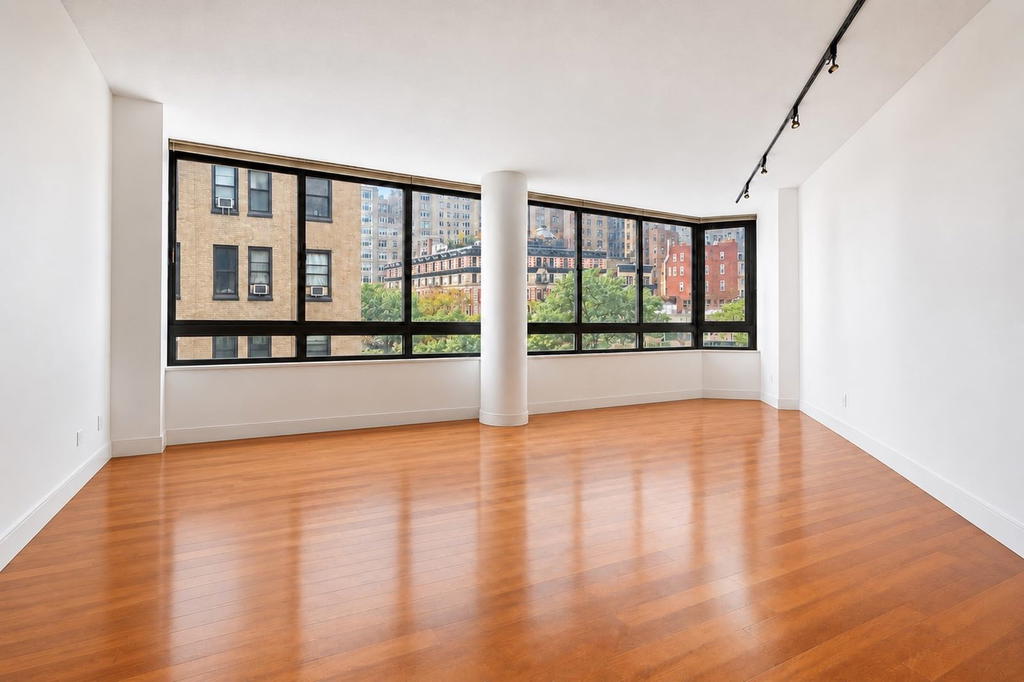 Real estate property located at 225 83rd #4M, New York, Upper West Side, New York City, NY, US