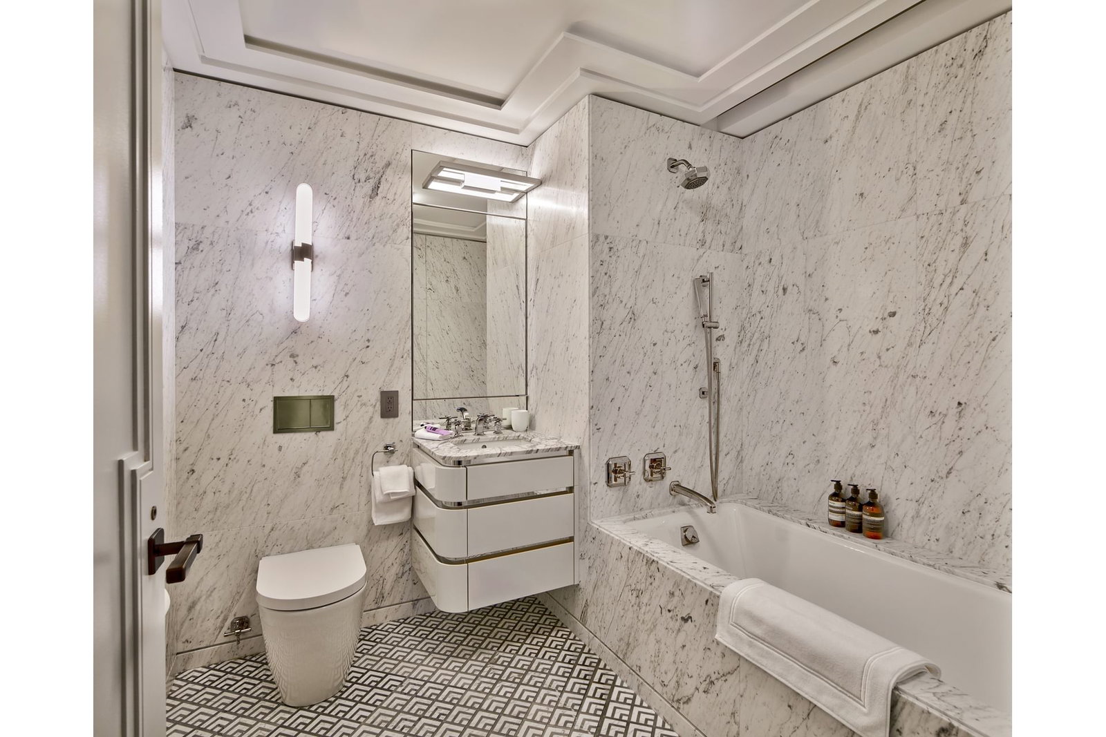 Real estate property located at 303 PARK #2901, New York, Midtown East, New York City, NY, US