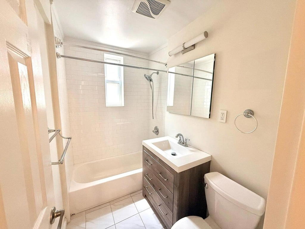 Real estate property located at 35-50 75TH #3C, Queens, Jackson Heights, New York City, NY, US
