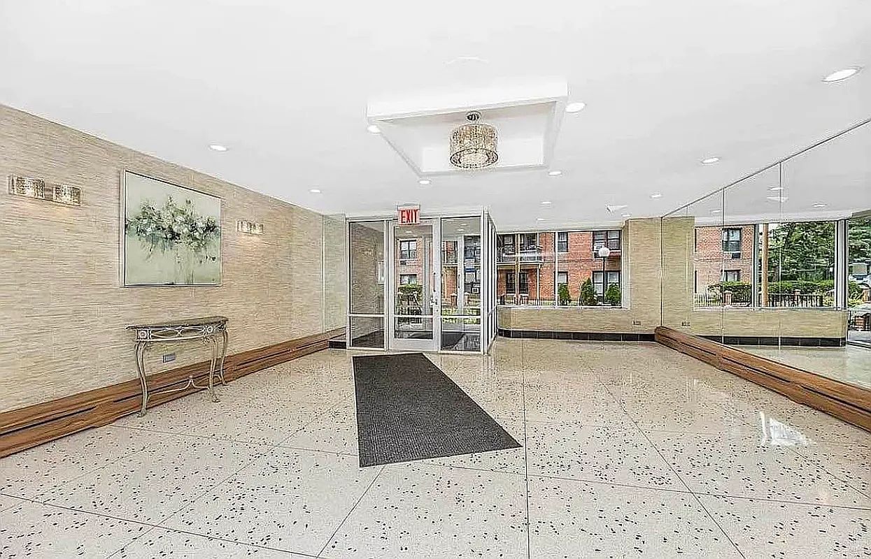 Real estate property located at 1130 Stadium #4-E, Bronx, Country Club, New York City, NY, US