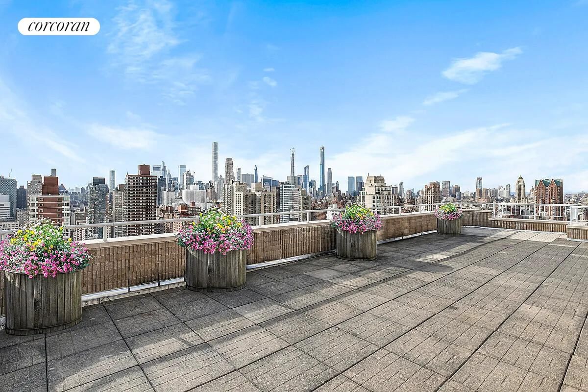 Real estate property located at 404 79TH #11C, New York, Lenox Hill, New York City, NY, US