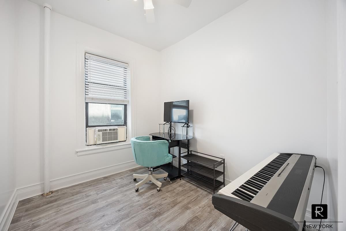 Real estate property located at 1993 Amsterdam #33, New York, Washington Heights, New York City, NY, US