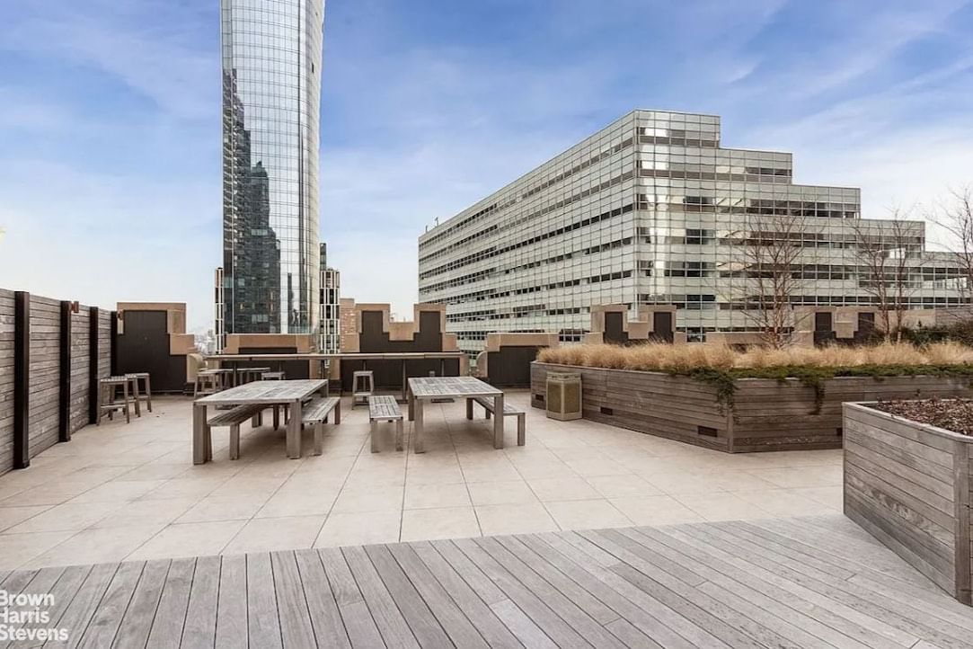 Real estate property located at 100 BARCLAY #17J, New York, Tribeca, New York City, NY, US