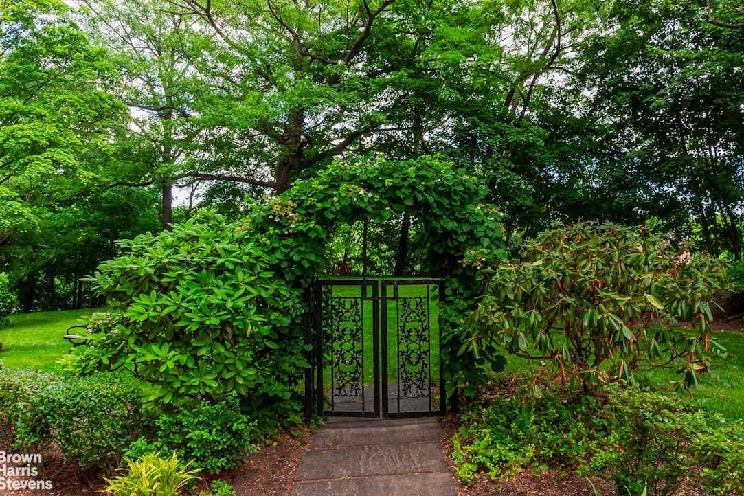 Real estate property located at 4525 HENRY HUDSON B1003, Bronx, Central Riverdale, New York City, NY, US