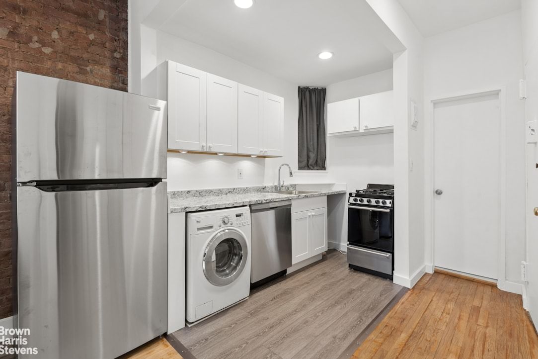 Real estate property located at 529 88TH #5B, New York, Yorkville, New York City, NY, US