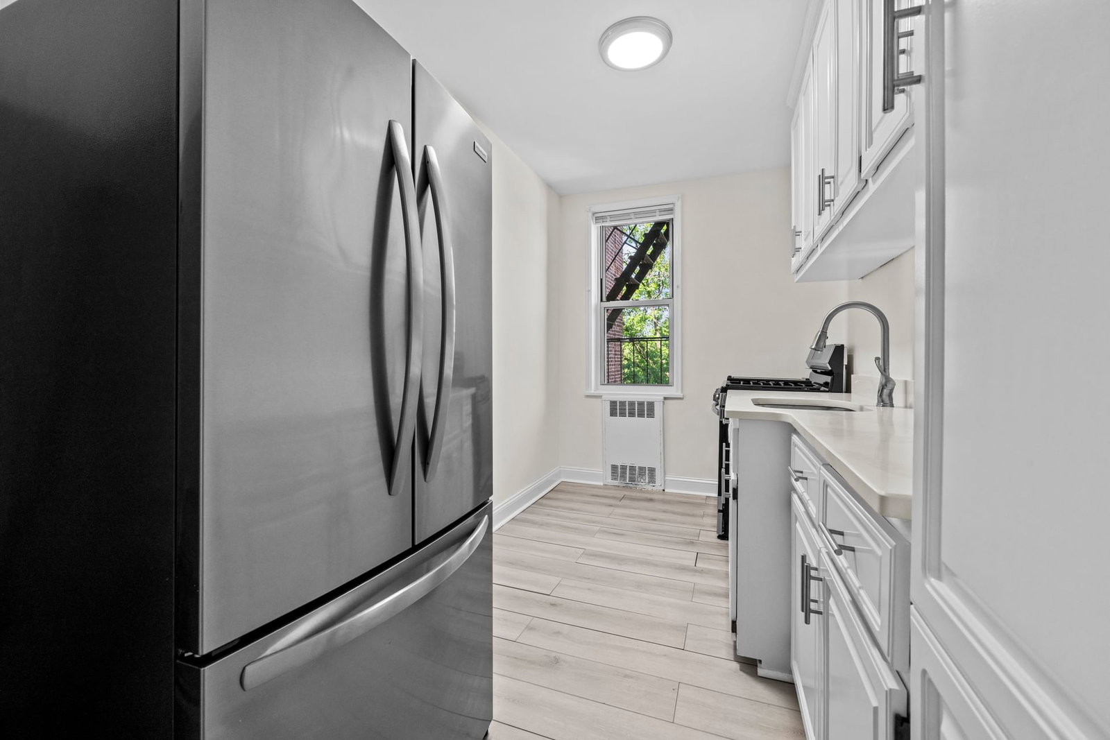 Real estate property located at 5621 NETHERLAND #4D, Bronx, North Riverdale, New York City, NY, US