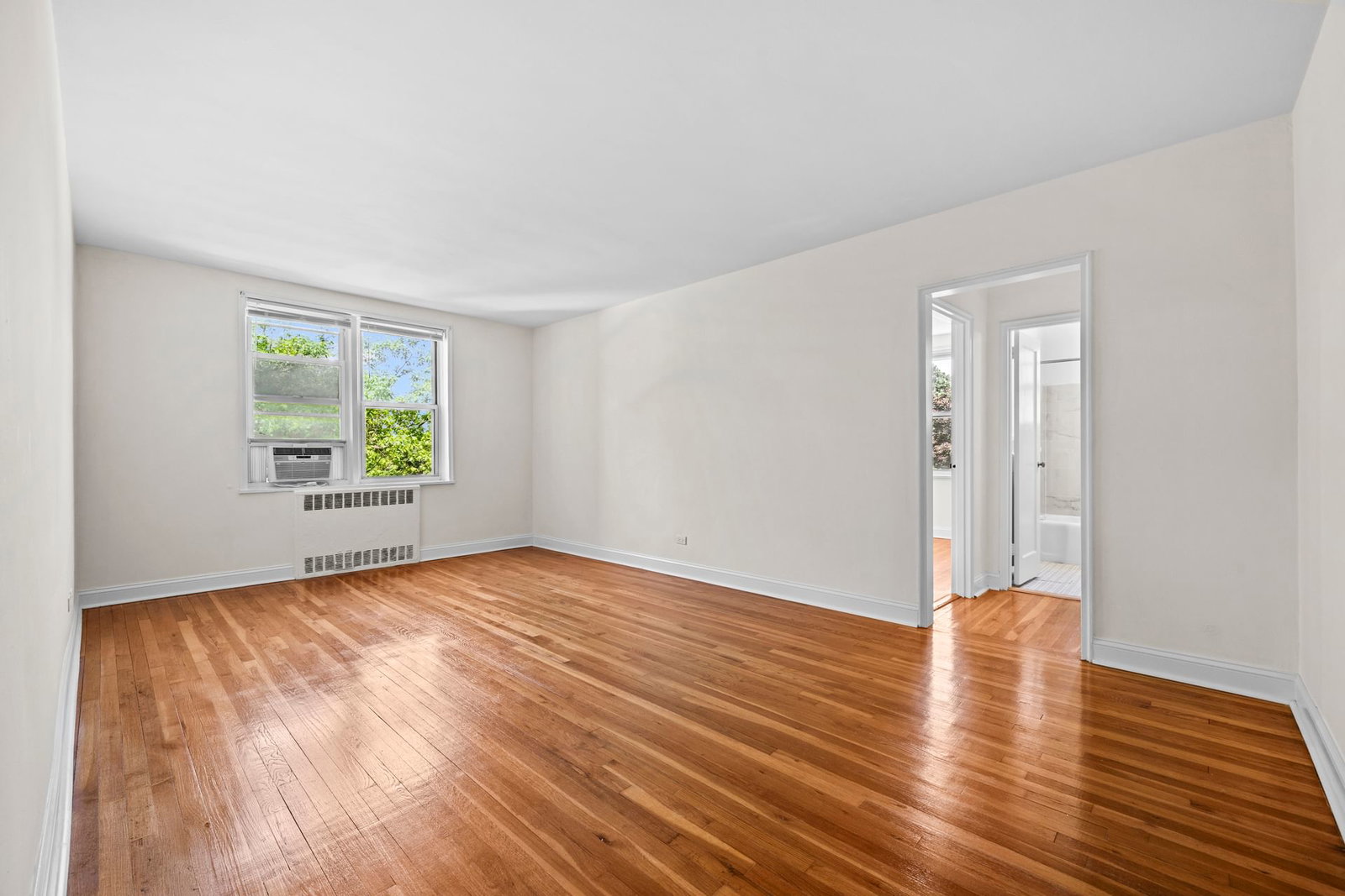 Real estate property located at 5621 NETHERLAND #4D, Bronx, North Riverdale, New York City, NY, US