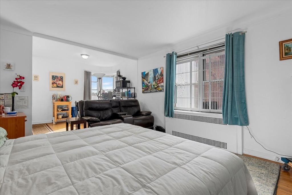 Real estate property located at 34-41 85th #4D, Queens, Jackson Heights, New York City, NY, US