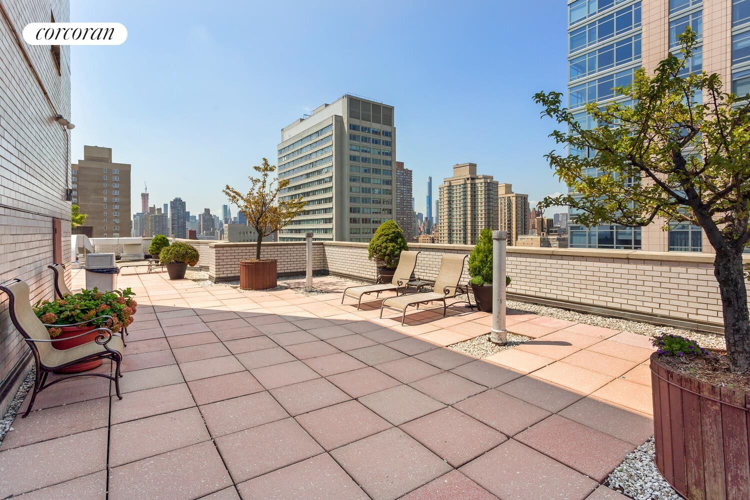 Real estate property located at 500 83RD #16M, New York, Yorkville, New York City, NY, US