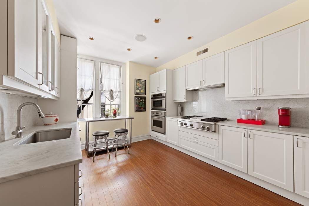 Real estate property located at 130 67th #5D, New York, Lenox Hill, New York City, NY, US