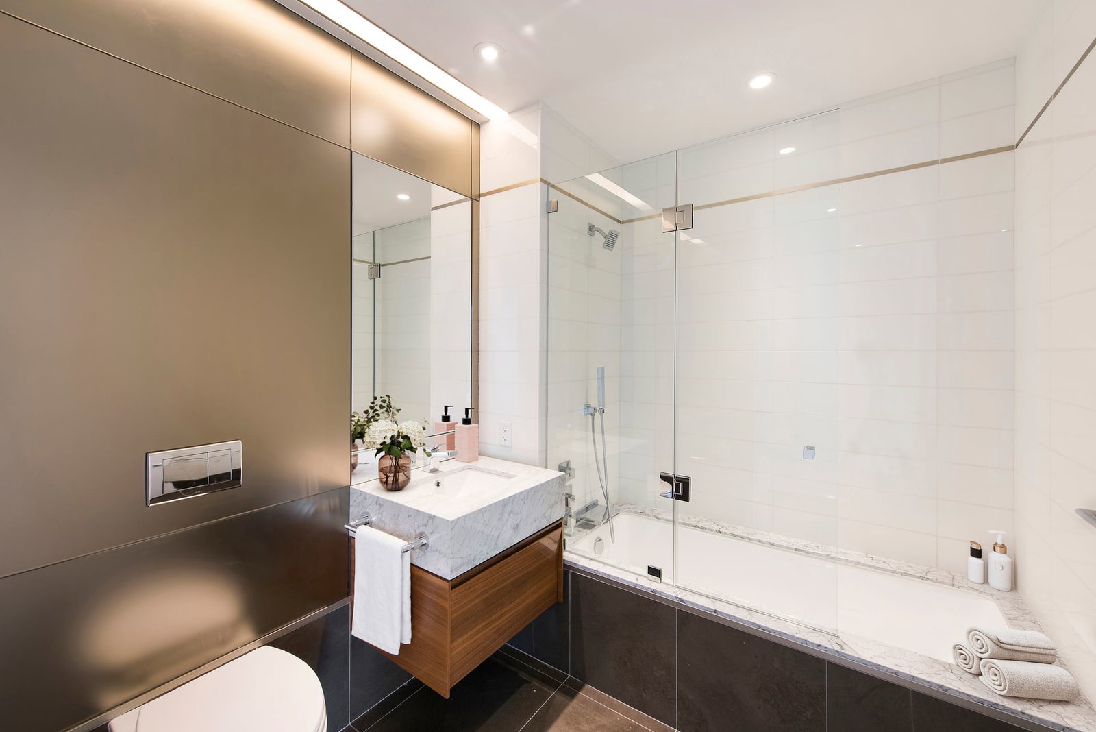 Real estate property located at 400 PARK #25E, New York, Nomad, New York City, NY, US