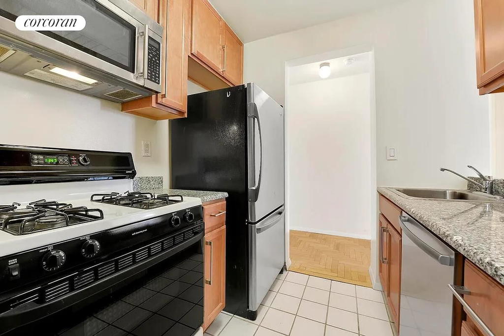 Real estate property located at 350 50TH #10E, New York, Hell's Kitchen, New York City, NY, US