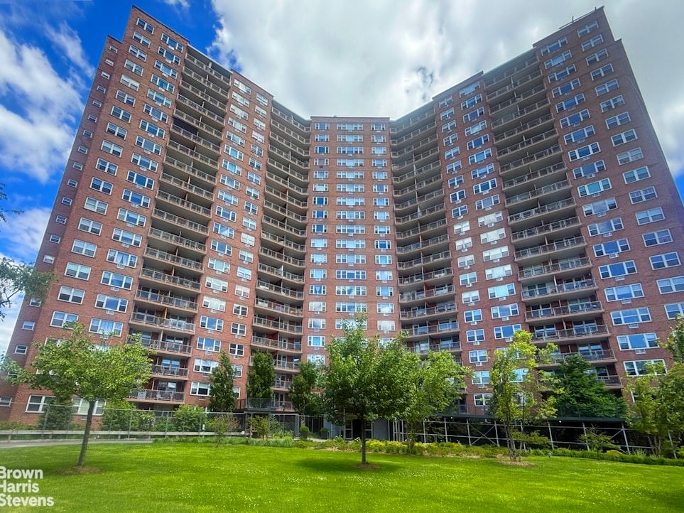 Real estate property located at 5900 ARLINGTON #4B, Bronx, North Riverdale, New York City, NY, US