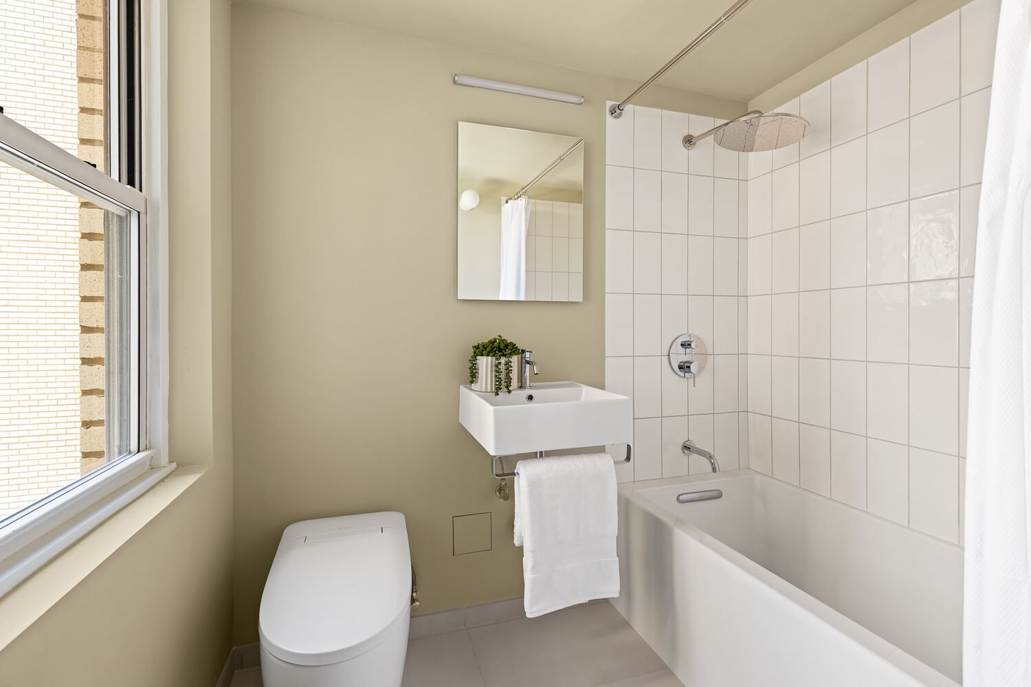 Real estate property located at 35 SUTTON #14D, New York, Sutton Place, New York City, NY, US