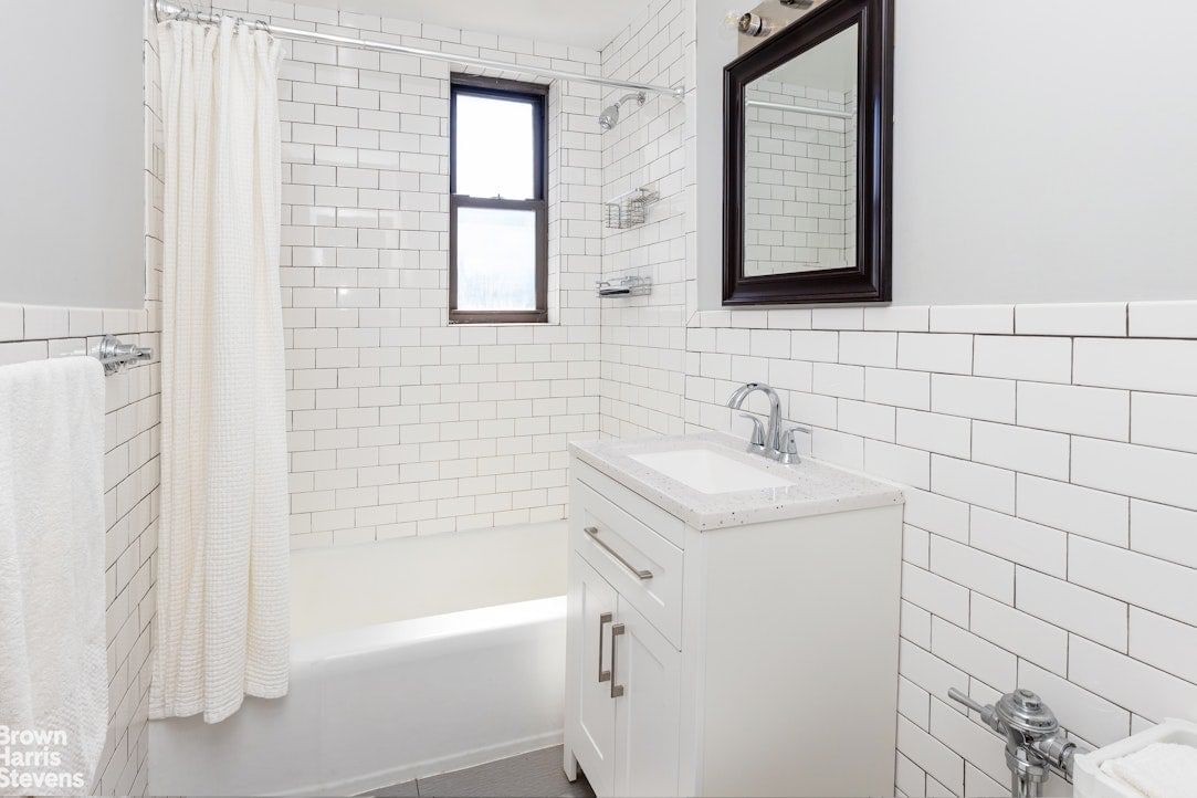 Real estate property located at 525 235TH #6C, Bronx, Central Riverdale, New York City, NY, US