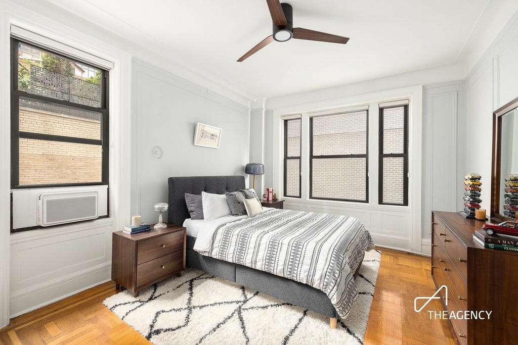 Real estate property located at 200 54TH #12B, New York, Midtown, New York City, NY, US
