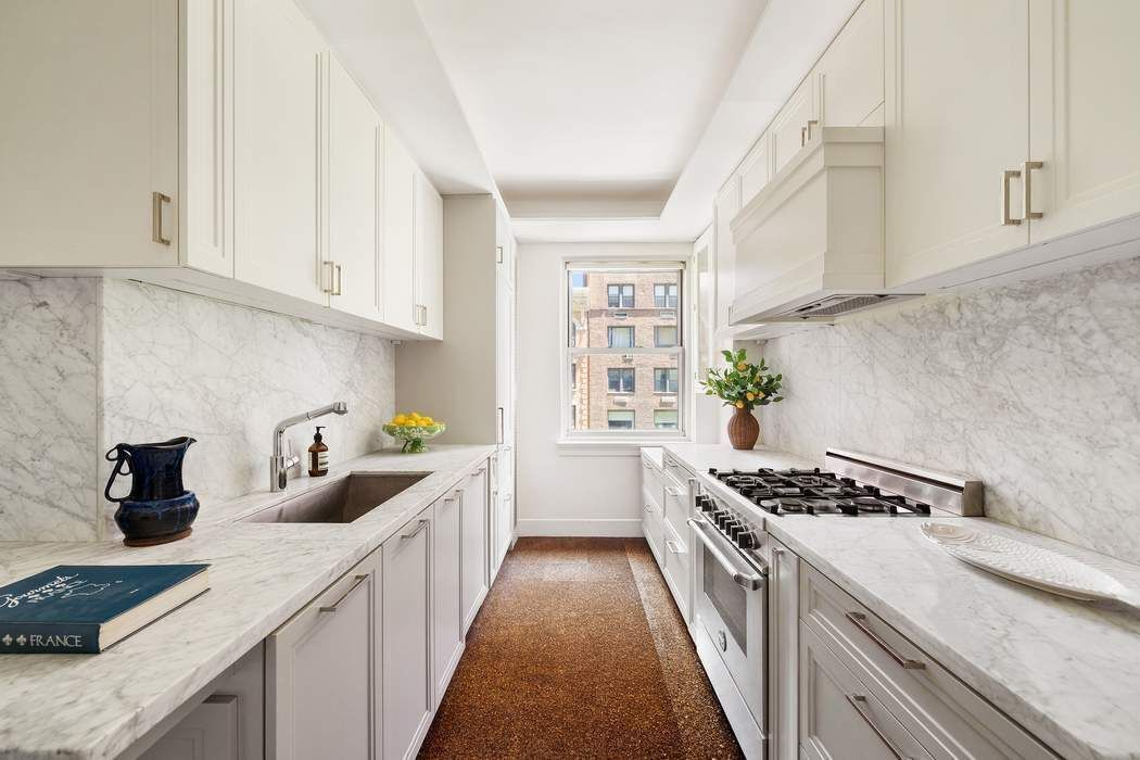 Real estate property located at 350 57th #5B, New York, Sutton Place, New York City, NY, US