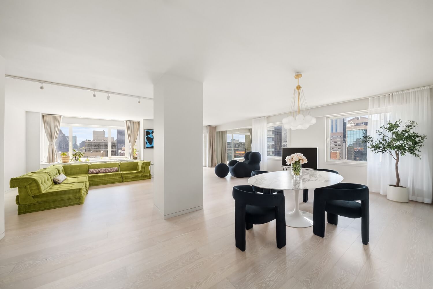 Real estate property located at 303 57TH #32B, New York, Sutton Place, New York City, NY, US