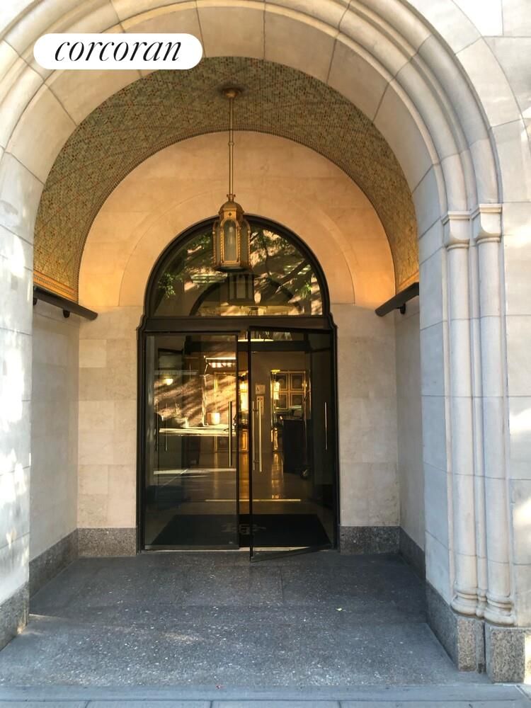 Real estate property located at 470 24TH #17D, New York, Chelsea, New York City, NY, US