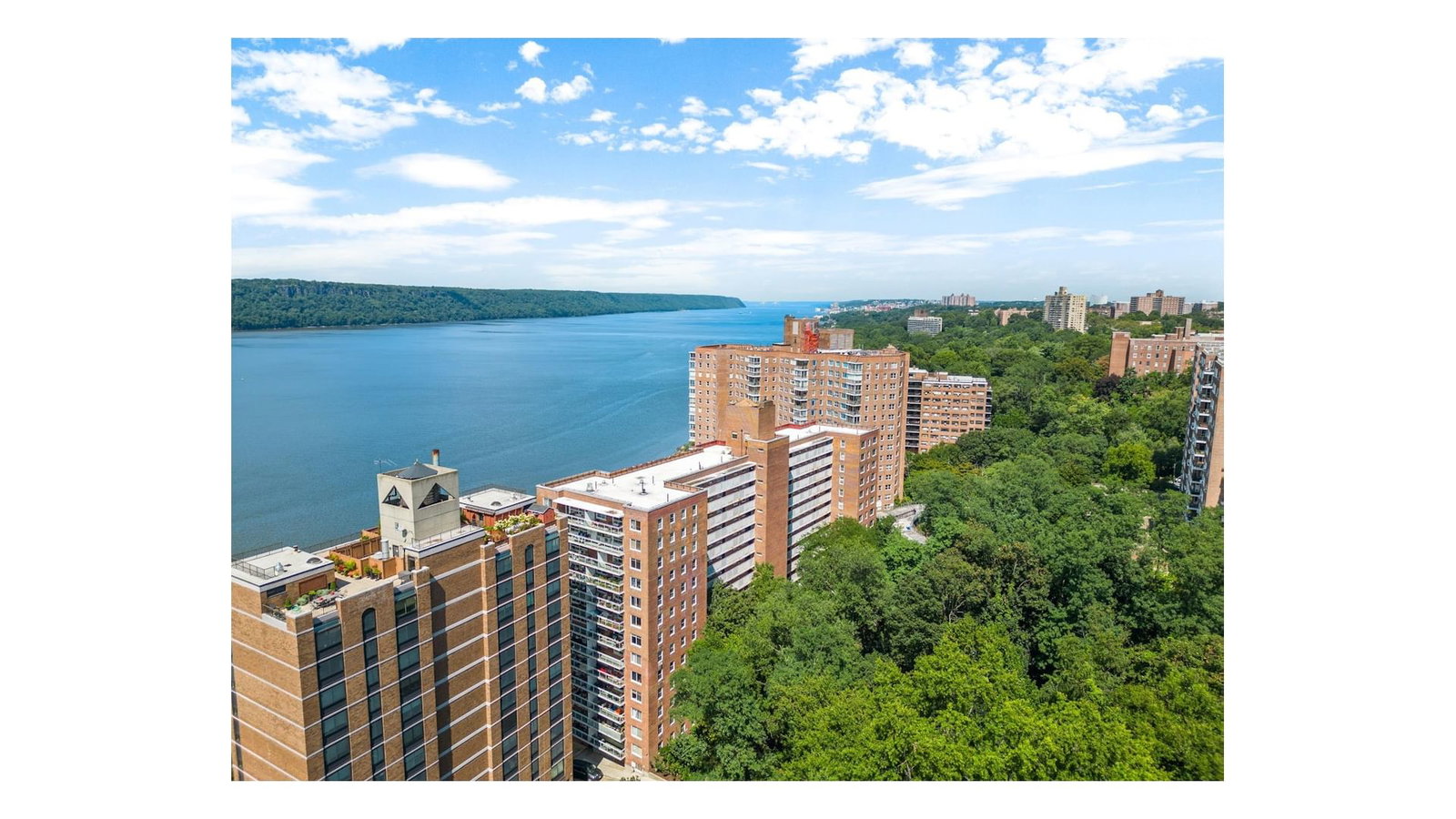 Real estate property located at 2575 PALISADE #2G, Bronx, Spuyten Duyvil, New York City, NY, US