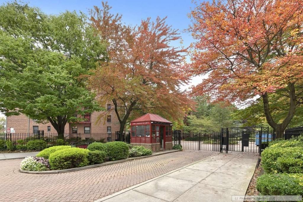 Real estate property located at 150-29 72nd C, Queens, Kew Gardens Hills, New York City, NY, US
